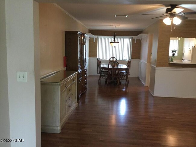 1025 W 19th St-Unit -16D in Panama City, FL - Building Photo - Building Photo