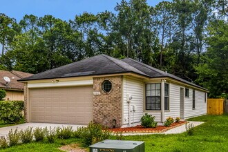 2610 Malibu Cir in Orange Park, FL - Building Photo - Building Photo