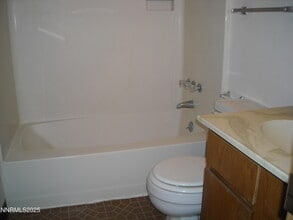 62 N Laverne St in Fallon, NV - Building Photo - Building Photo