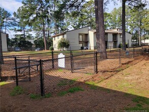 945 Applewood Ln in Fayetteville, NC - Building Photo - Building Photo