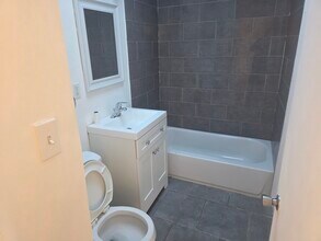 6213 N Howard St in Philadelphia, PA - Building Photo - Building Photo