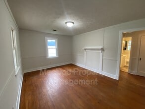 2312 Oak St in Fredericksburg, VA - Building Photo - Building Photo