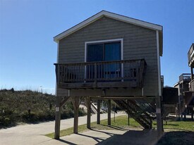 56821 North Carolina Hwy 12 in Hatteras, NC - Building Photo
