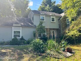 47 Victorian Dr in Old Bridge, NJ - Building Photo