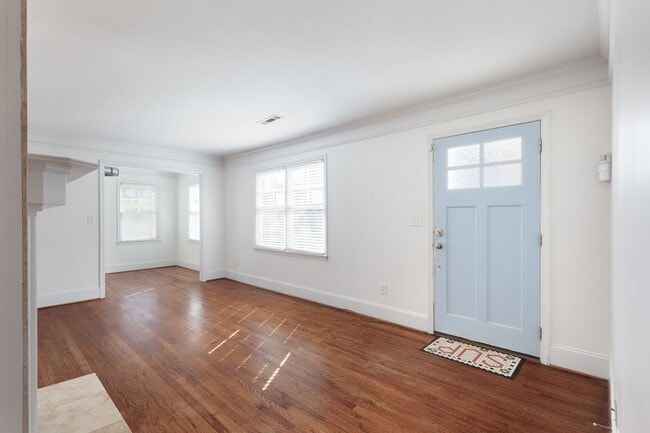 1214 Beechview Dr SE in Atlanta, GA - Building Photo - Building Photo
