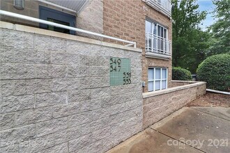 Room in Condo on Donatello Avenue in Charlotte, NC - Building Photo - Building Photo