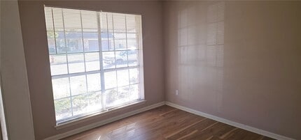 2114 Yorktown Ct N in League City, TX - Building Photo - Building Photo