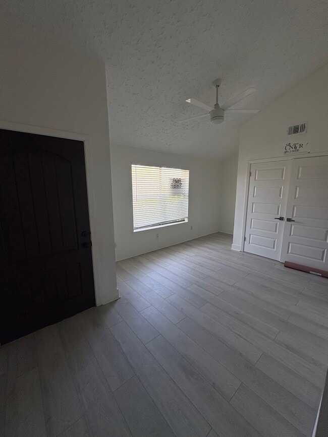 3723 Westmeadow Dr in Houston, TX - Foto de edificio - Building Photo