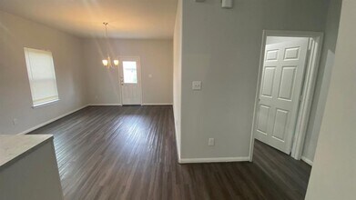 9023 Nyssa St-Unit -A in Houston, TX - Building Photo - Building Photo