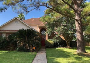 9540 Northmeadow Dr in Beaumont, TX - Building Photo