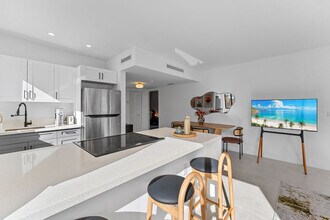 1210 SW 3rd St in Miami, FL - Building Photo - Building Photo