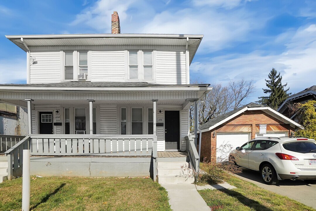 1336 -1338 Sullivant Ave Columbus, OH 43223 in Columbus, OH - Building Photo