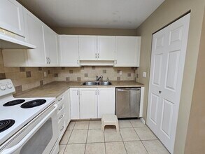 2700 McCallum Rd in Abbotsford, BC - Building Photo - Building Photo