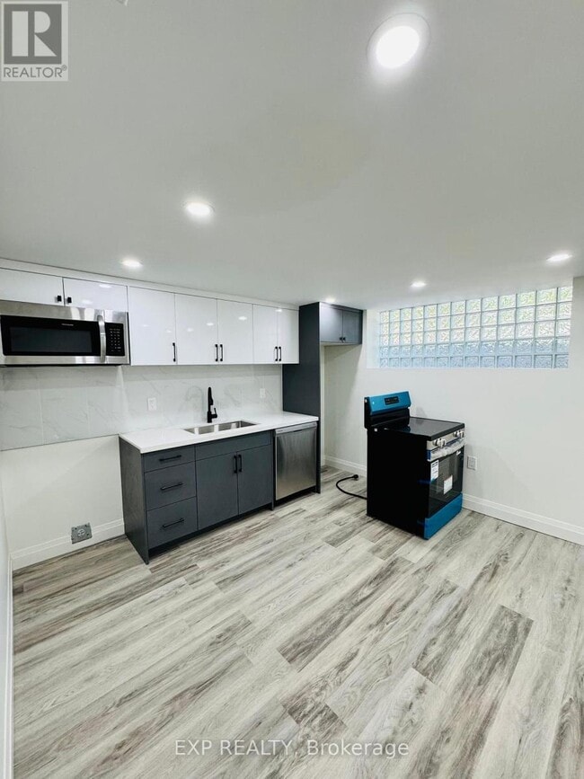 property at 6-6 Craig Dr