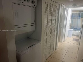 8670 SW 149th Ave in Miami, FL - Building Photo - Building Photo