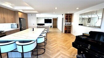 7414 Delco Ave in Los Angeles, CA - Building Photo