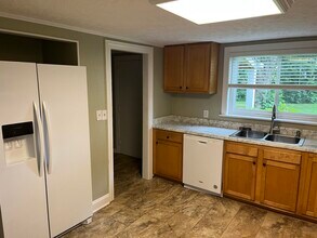 304 Hillview Blvd in Hendersonville, NC - Building Photo - Building Photo