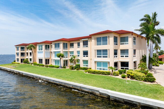 Colony Point Condominiums