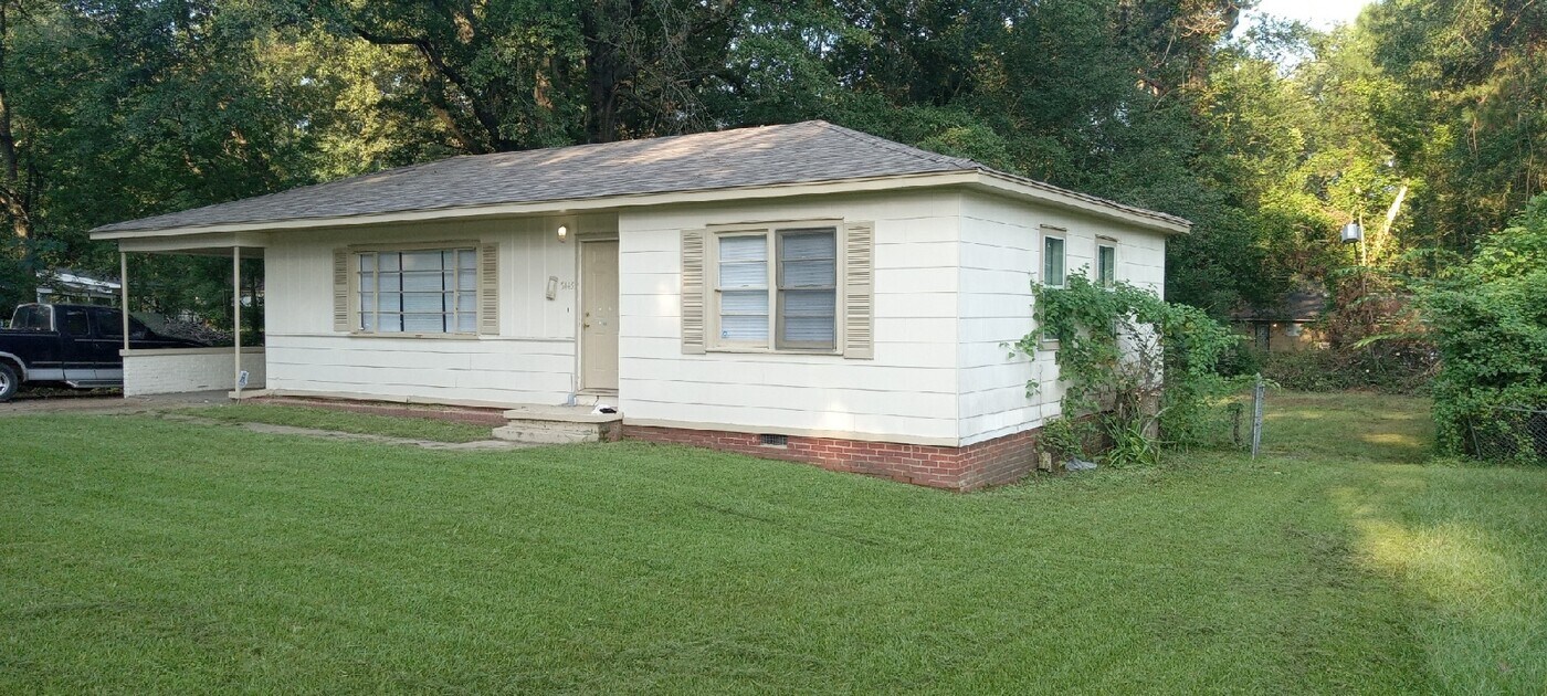 5445 Grafton St in Jackson, MS - Building Photo