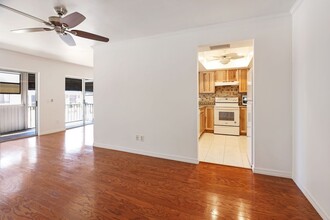 5956 7th Ave W in Bradenton, FL - Building Photo - Building Photo
