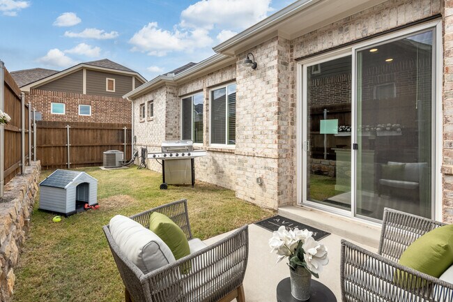 VLux Stoneridge in Melissa, TX - Building Photo - Interior Photo