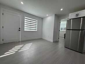 21186 Wicklund Av in Maple Ridge, BC - Building Photo - Building Photo