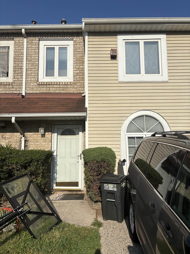 59 Eleanor Pl