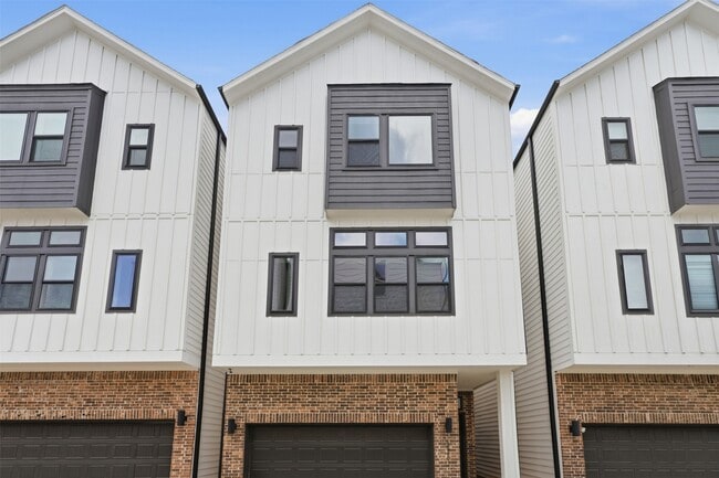 property at 326 Eastwood St