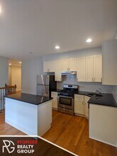 851 W Cornelia Ave in Chicago, IL - Building Photo - Building Photo