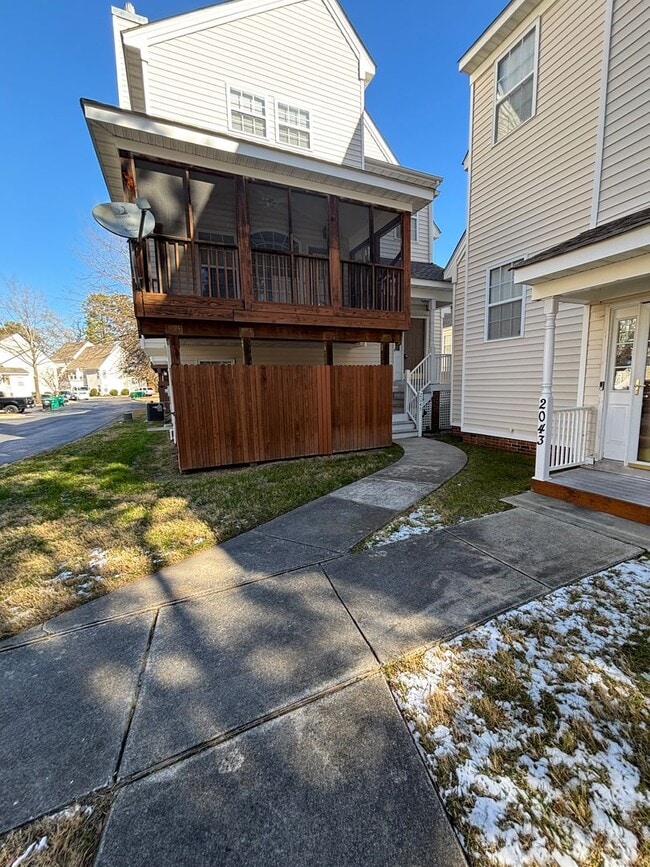 property at 2045 Nicklaus Dr