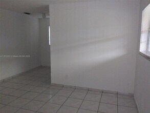 6147 Arthur St in Hollywood, FL - Building Photo - Building Photo