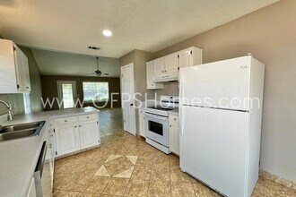 2837 Atoka Trail in Crestview, FL - Building Photo - Building Photo