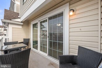 46966 Courtyard Sq in Sterling, VA - Building Photo - Building Photo