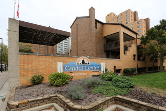 Capitol Centre Court Apartments in Madison, WI - Foto de edificio - Building Photo