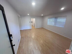 2521 Abbot Kinney Blvd in Los Angeles, CA - Building Photo - Building Photo