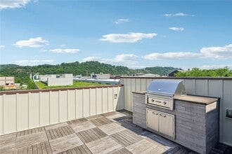 4707 Hatfield St in Pittsburgh, PA - Building Photo - Building Photo