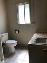 1306 Canal Farm Ln in Los Banos, CA - Building Photo - Building Photo