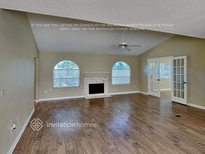 6169 Half Moon Dr in Port Orange, FL - Foto de edificio - Building Photo