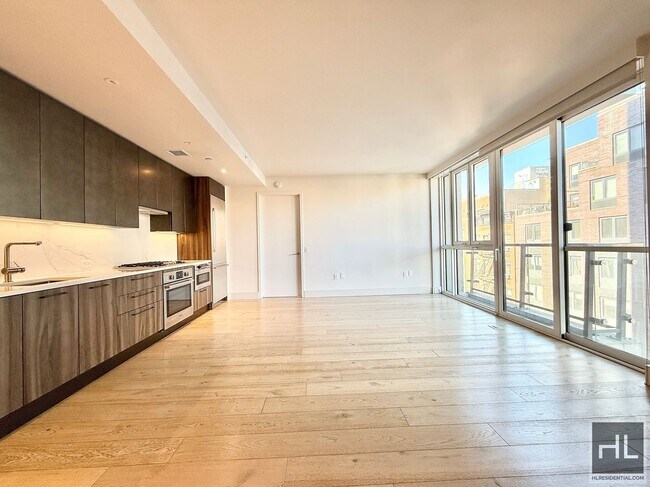 251 E 2nd St in New York, NY - Building Photo - Building Photo