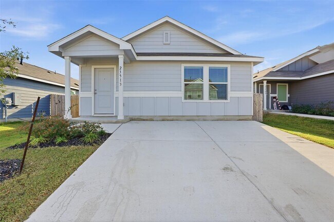 23513 Tiny Moons Wy in Elgin, TX - Building Photo - Building Photo