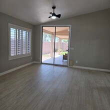 11525 W Cottontail Ct in Surprise, AZ - Building Photo - Building Photo