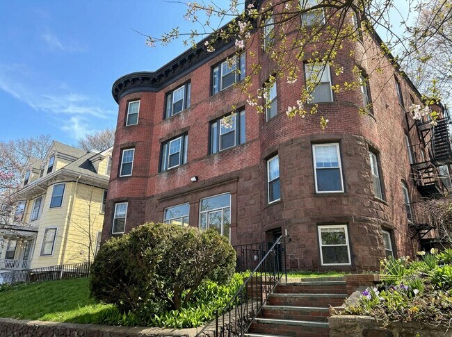 property at 674 Washington St