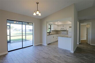 629 SW Santa Barbara Pl in Cape Coral, FL - Building Photo - Building Photo