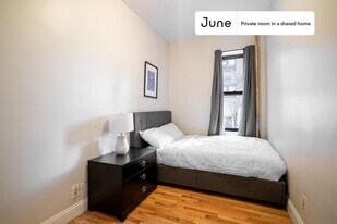 Room in Shared 4 bed/1 bath home in New York, NY - Building Photo