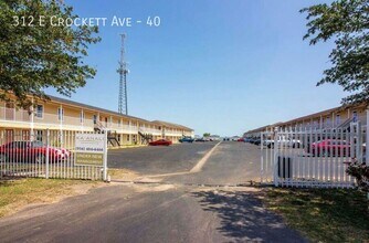 312 E Crockett Ave in Alamo, TX - Building Photo - Building Photo
