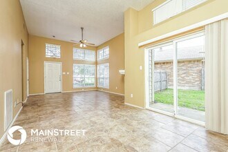 1617 Savannah St in Mesquite, TX - Foto de edificio - Building Photo