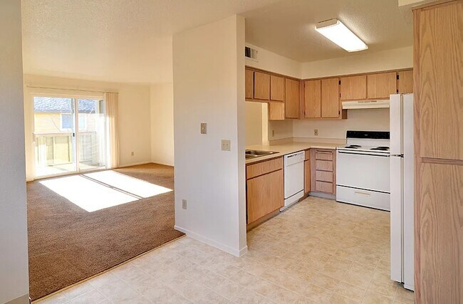 Boulder Creek Apartments in Oroville, CA - Building Photo - Building Photo