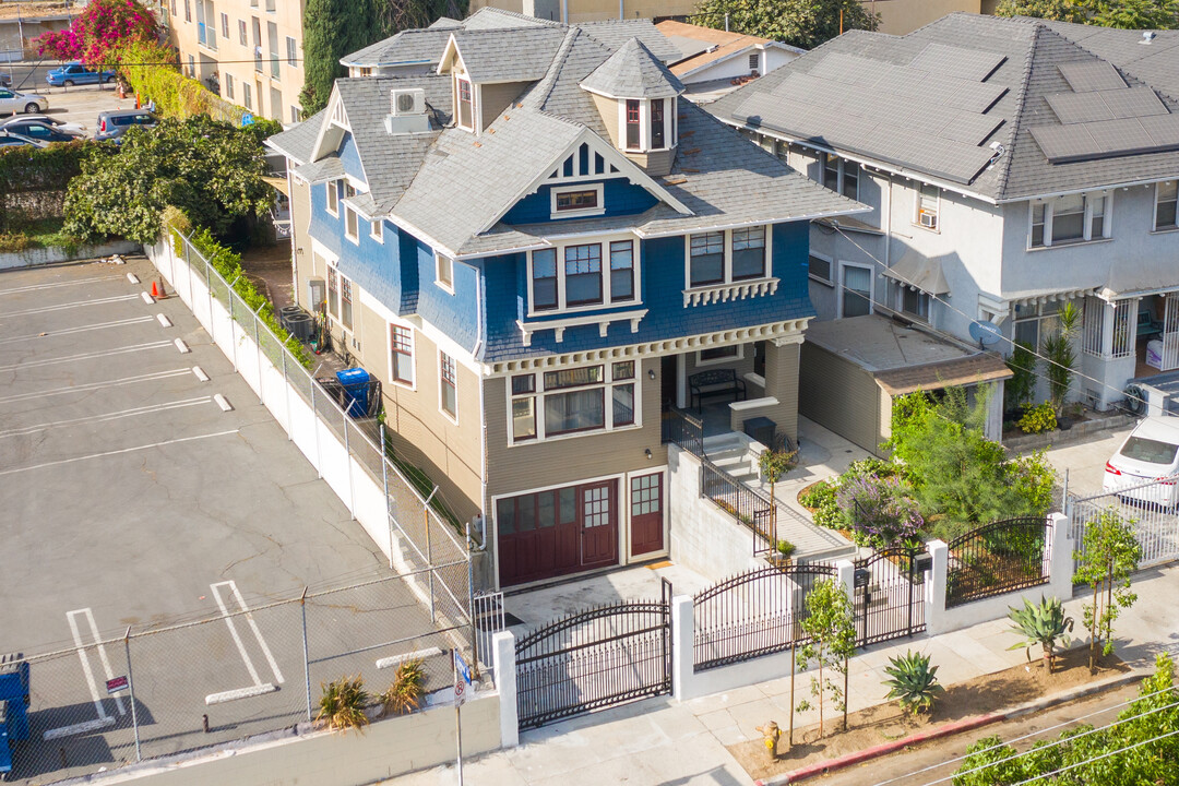 749 Columbia Ave, Unit 103 in Los Angeles, CA - Building Photo