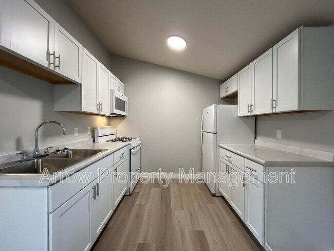 877 N 26th St in Lincoln, NE - Building Photo - Building Photo