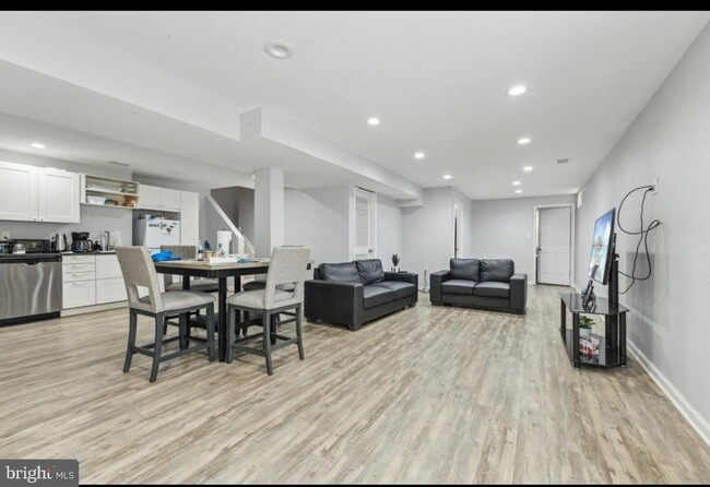 14508 Kestral Ct in Woodbridge, VA - Building Photo - Building Photo